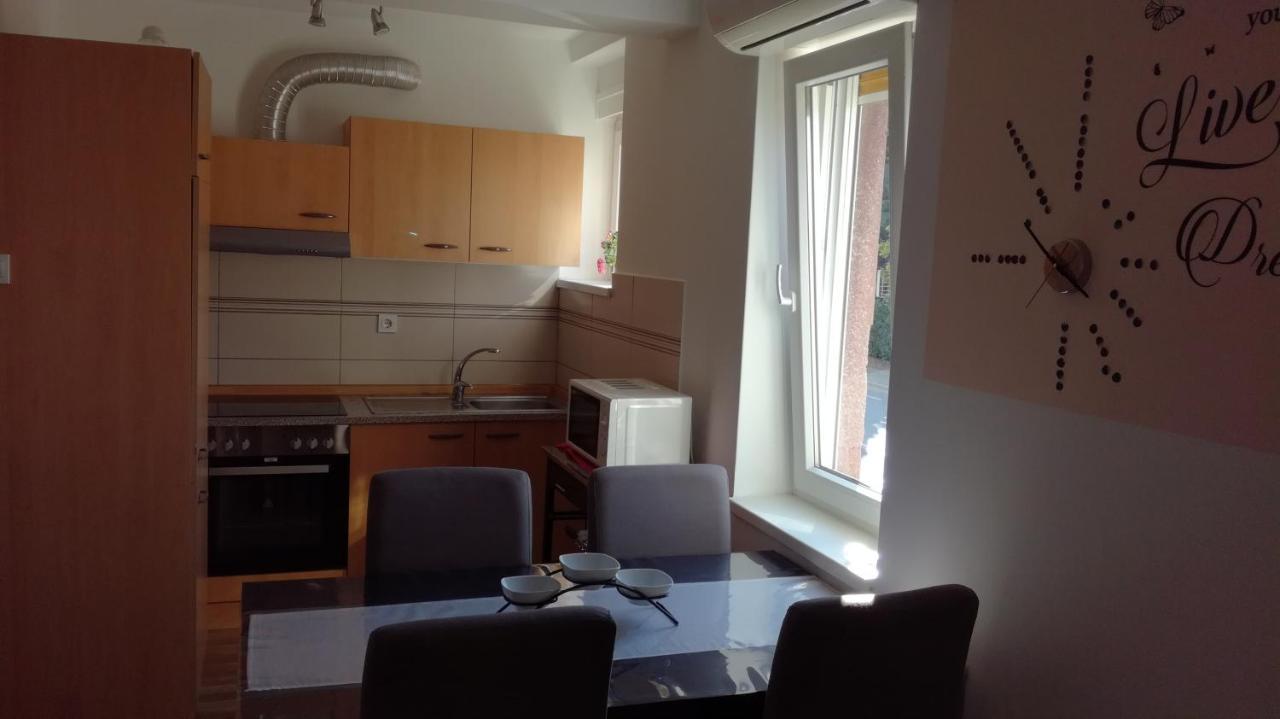 Apartma Ema Izola Eksteriør bilde
